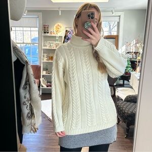 Vintage • Fisherman’s Long Cableknit Turtleneck Sweater